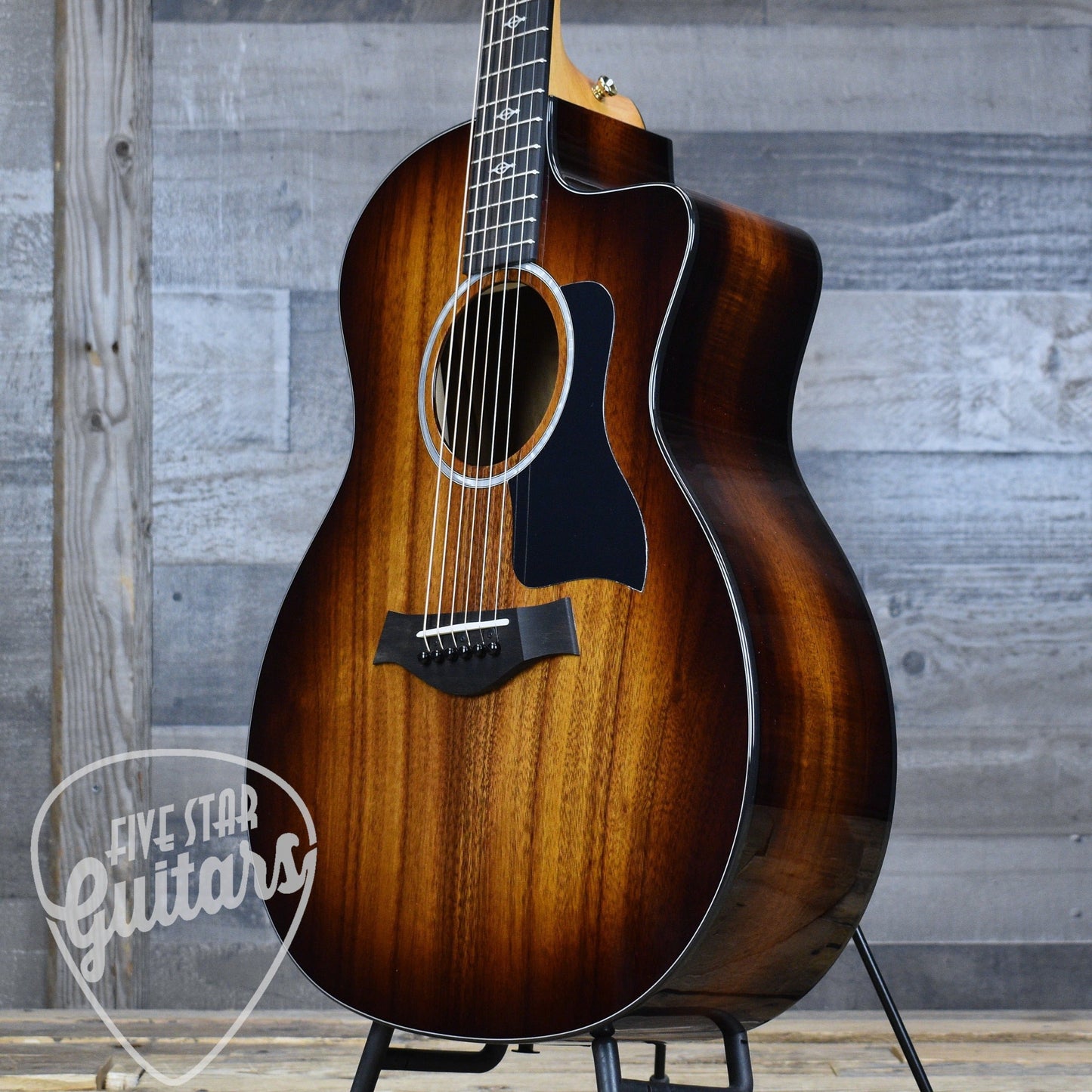 Taylor 224ce-K DLX 2024 - Shaded Edgeburst with Hard Shell Case