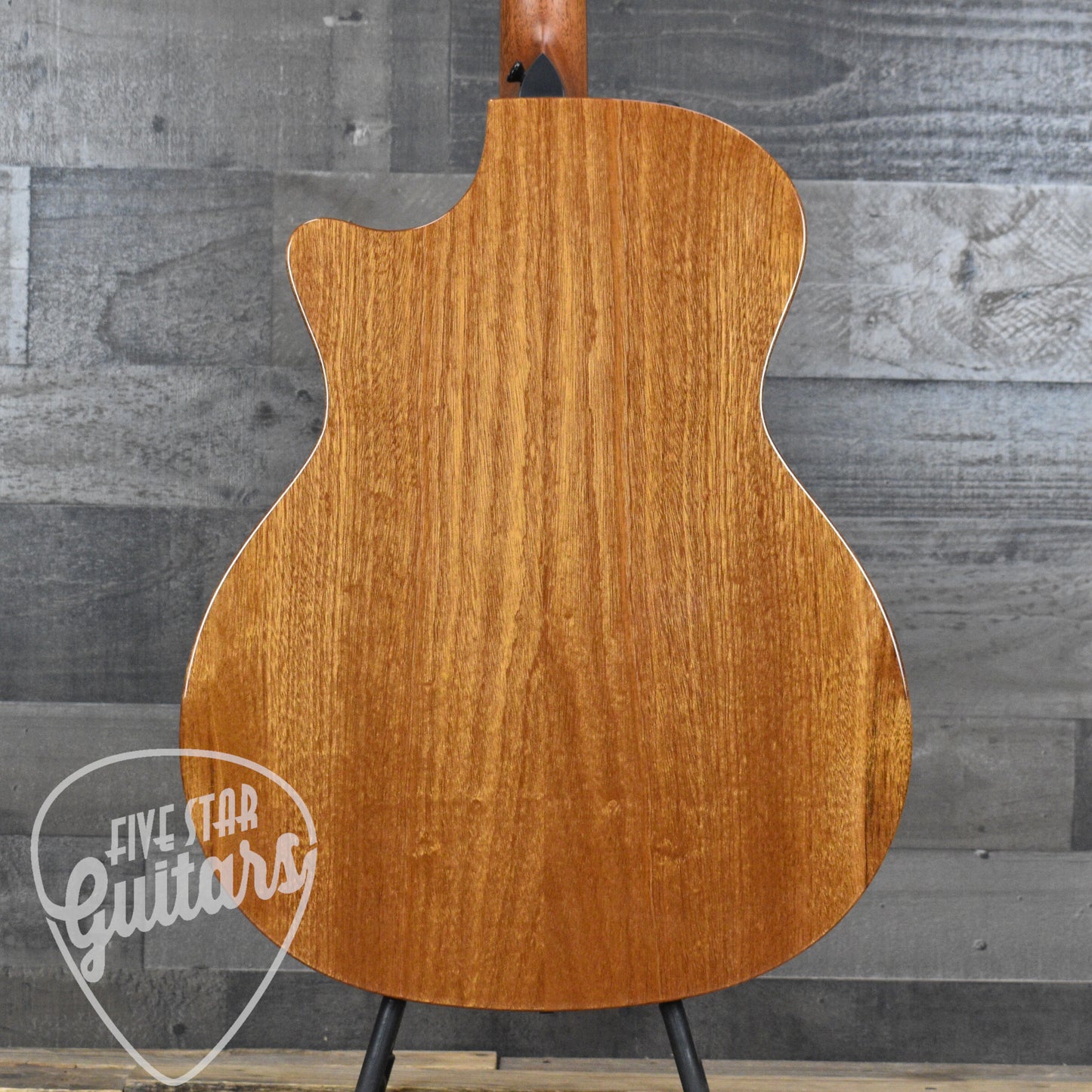 Taylor 314ce Studio - Natural with Gig Bag