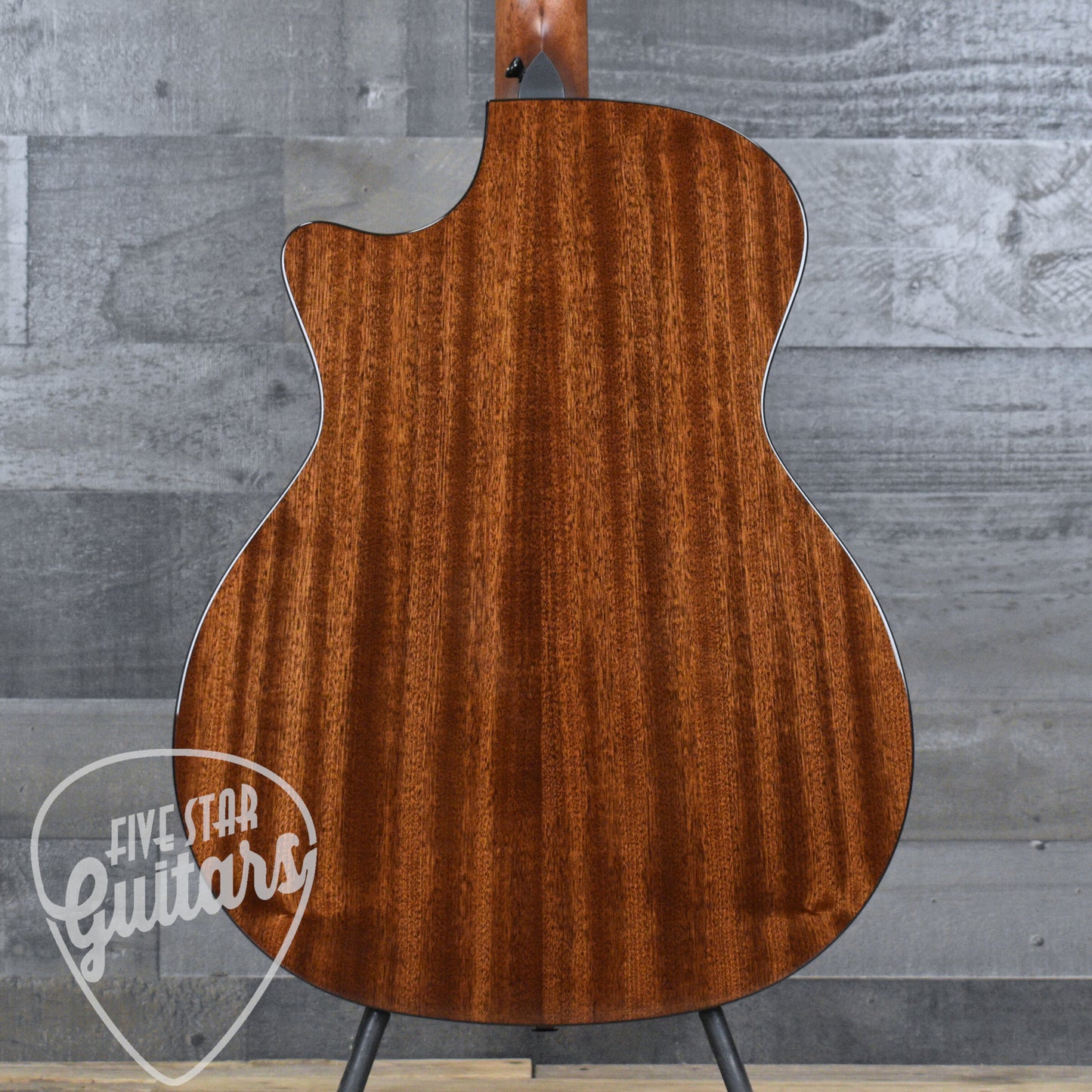 Taylor 324ce Next Generation - Shaded Edgeburst with Hardshell Case