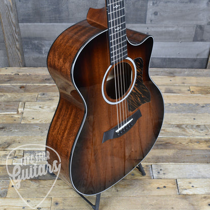 Taylor 324ce Next Generation - Shaded Edgeburst with Hardshell Case