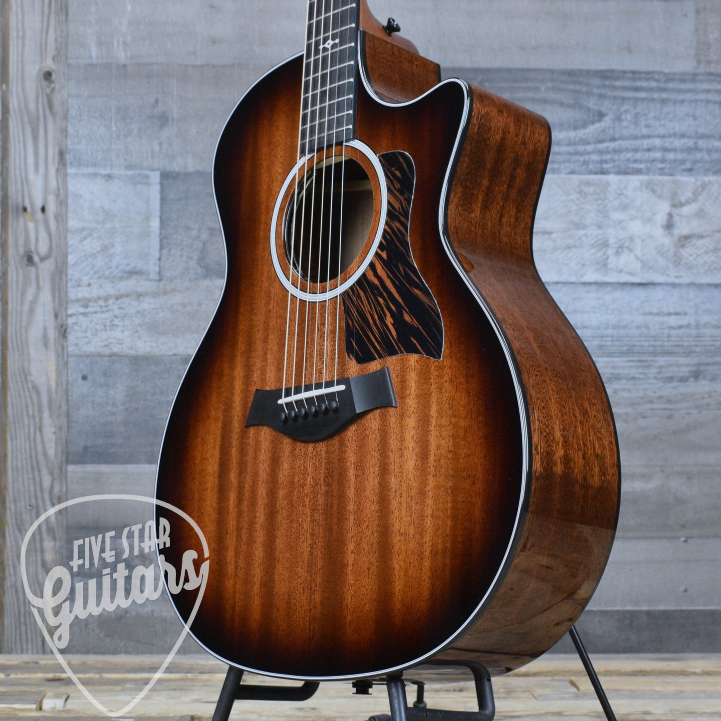 Taylor 324ce Next Generation - Shaded Edgeburst with Hardshell Case