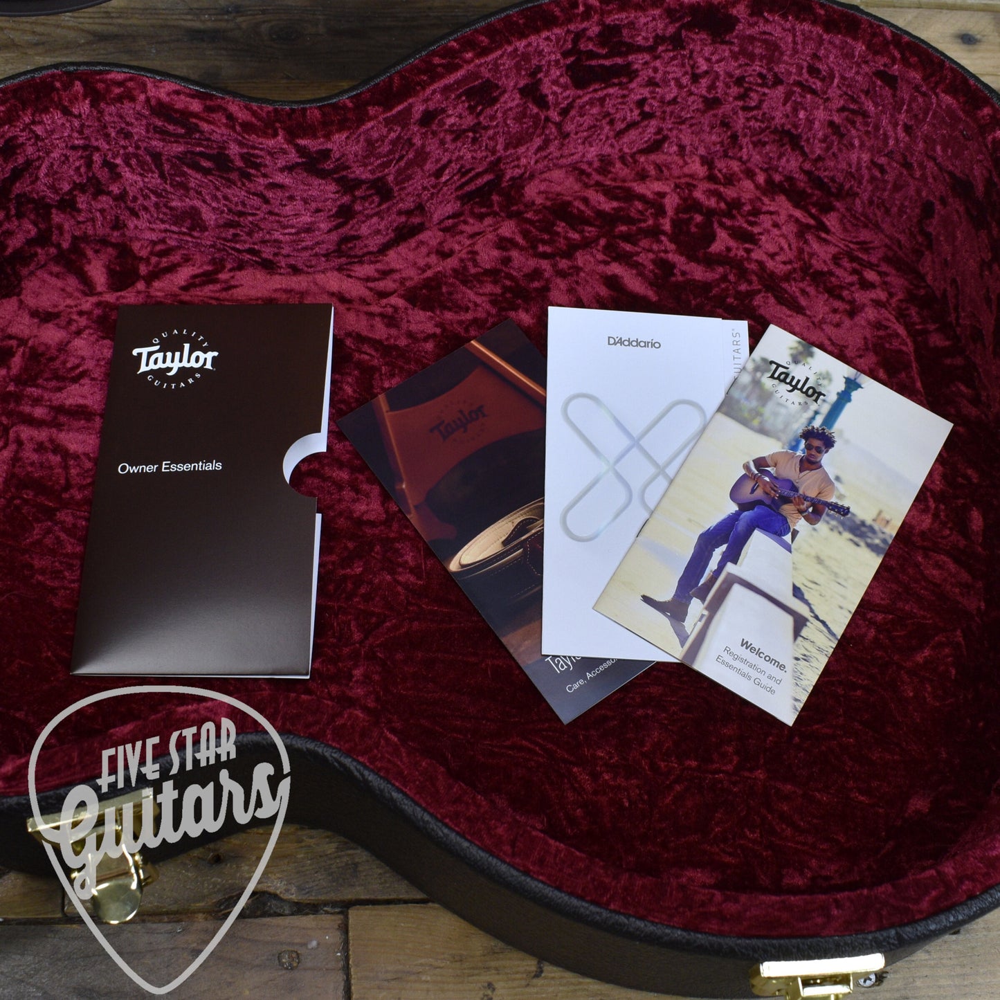 Taylor 324ce Next Generation - Shaded Edgeburst with Hardshell Case