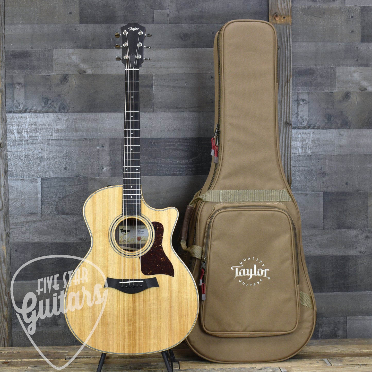 Taylor 414ce Studio - Natural with Gig Bag