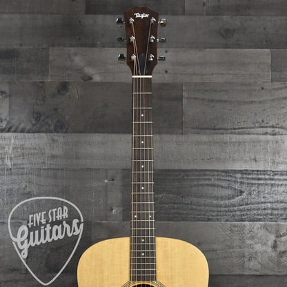 Taylor Academy 10e with Gig Bag