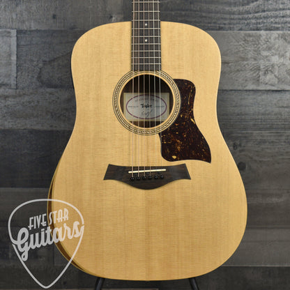 Taylor Academy 10e with Gig Bag