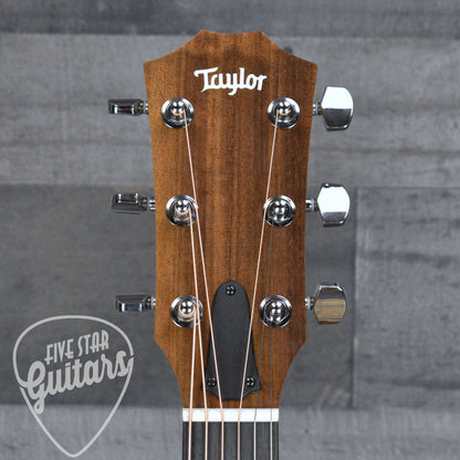 Taylor Academy 10e with Gig Bag