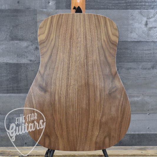 Taylor Academy 10e with Gig Bag