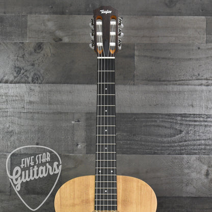 Taylor Academy 12e-N with Gig Bag