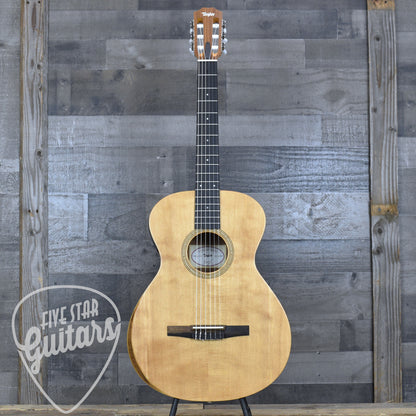 Taylor Academy 12e-N with Gig Bag