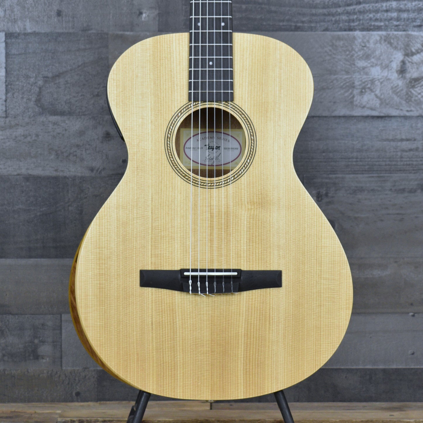 Taylor Academy 12e-N with Gig Bag