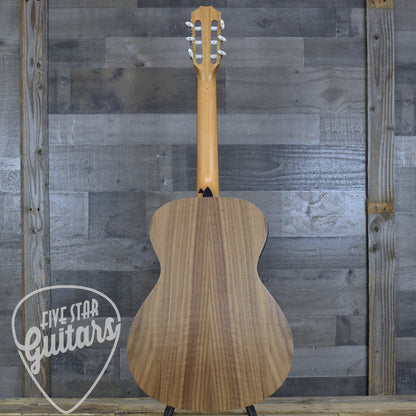 Taylor Academy 12e-N with Gig Bag