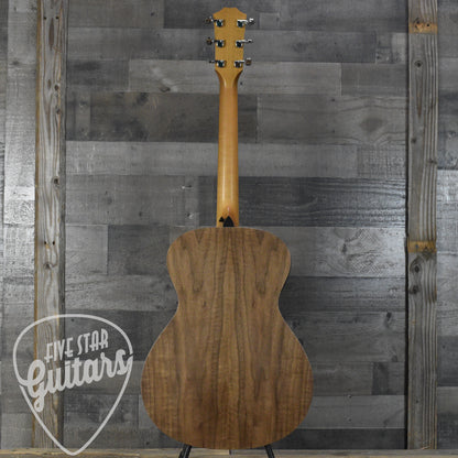 Taylor Academy 12e with Gig Bag