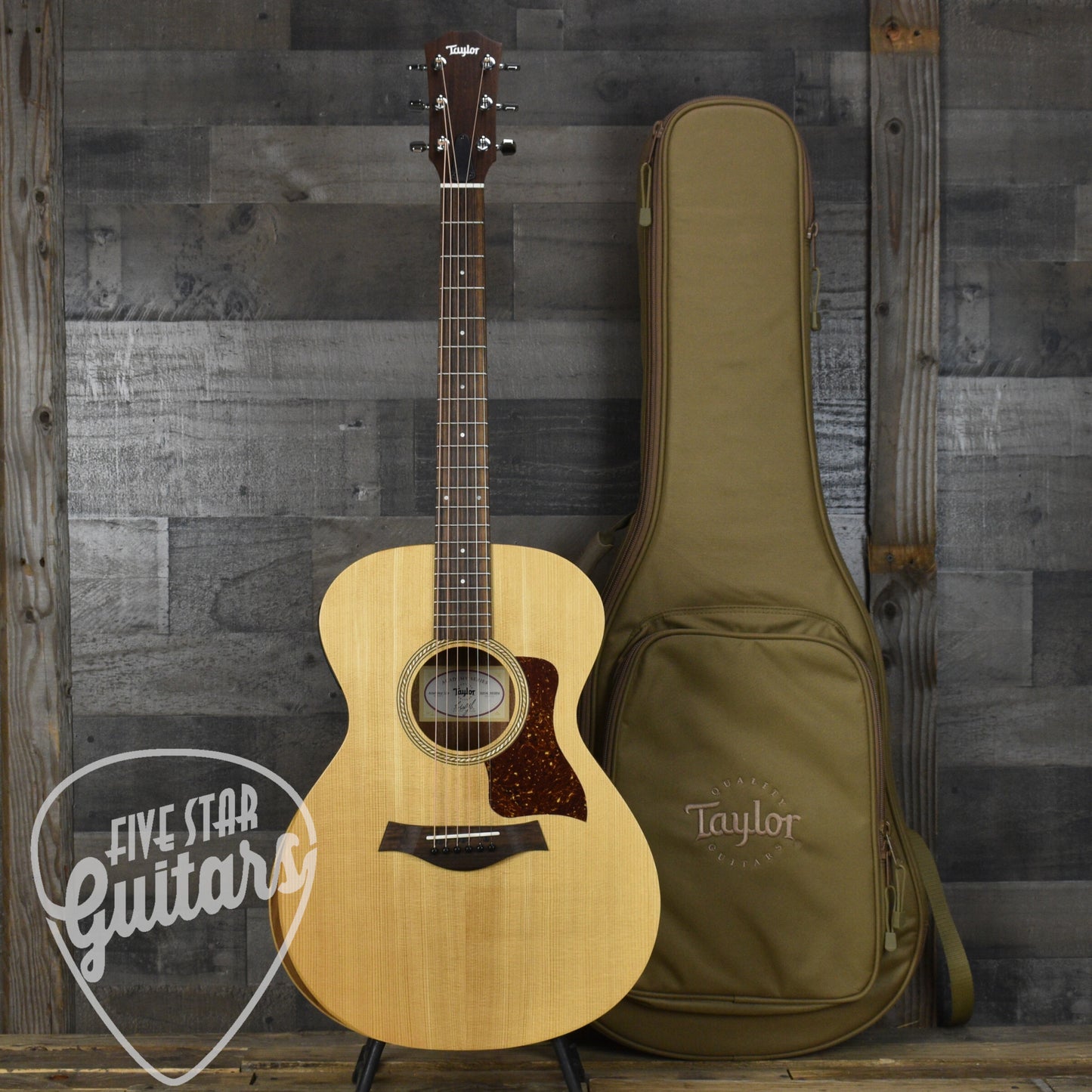 Taylor Academy 12e with Gig Bag