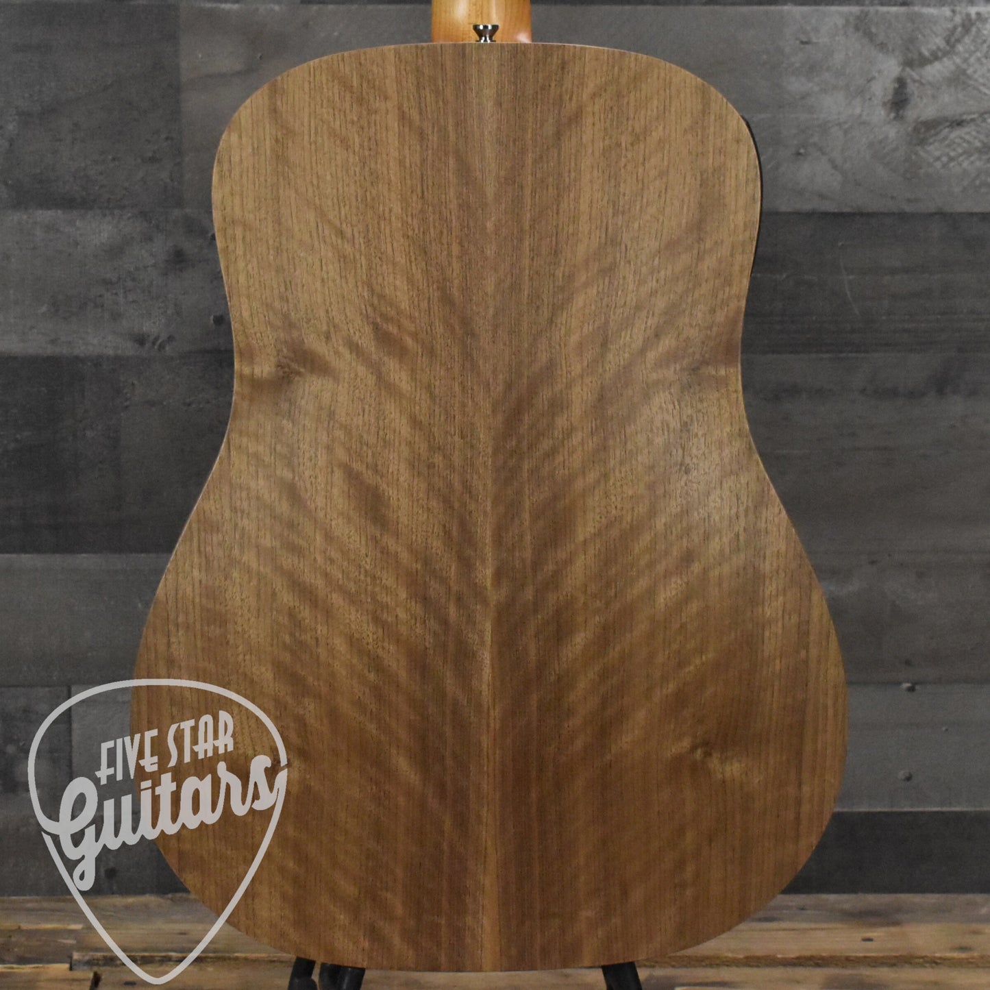 Taylor BBTe - Walnut with Gig Bag