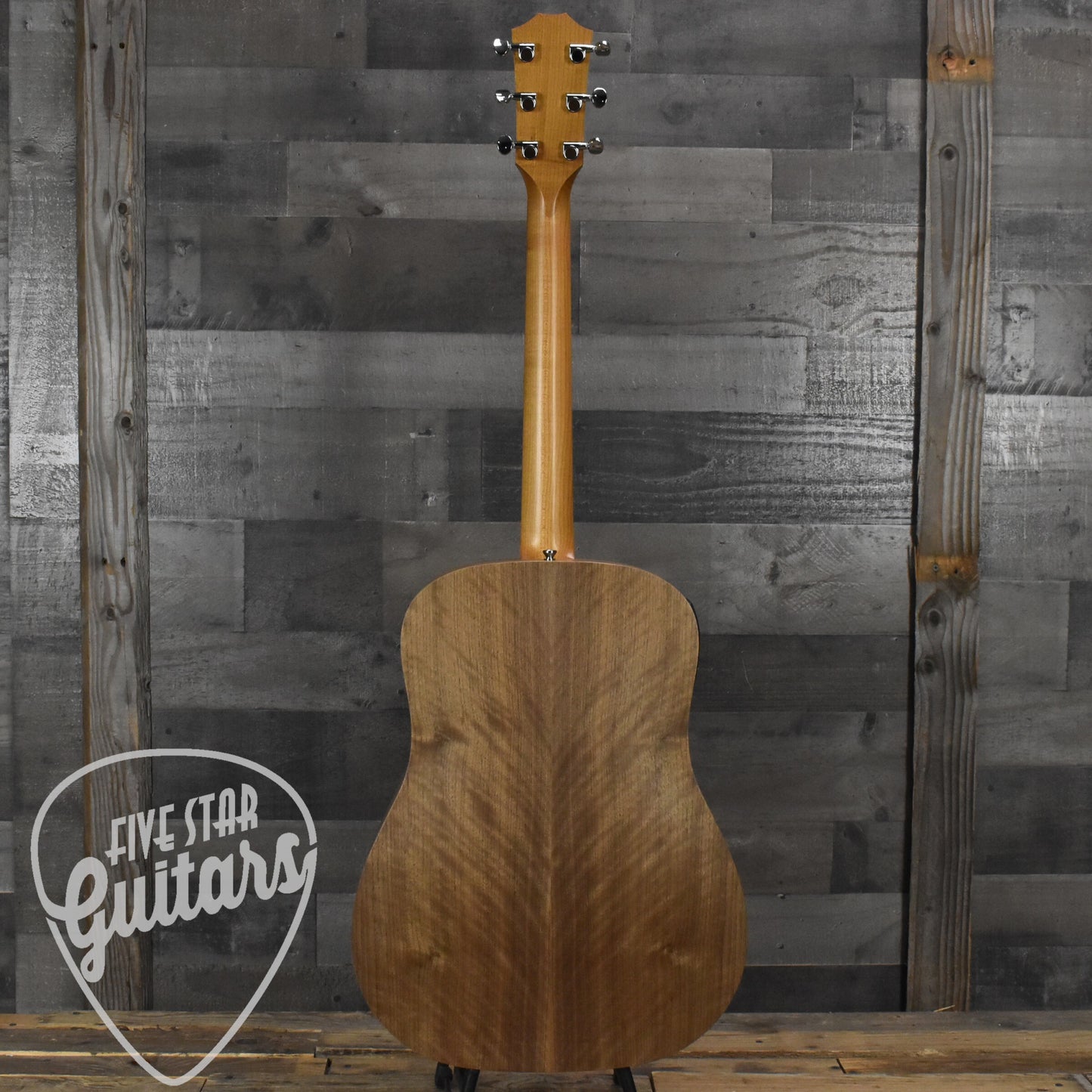 Taylor BBTe - Walnut with Gig Bag