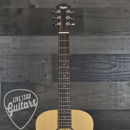 Taylor BT1 Baby Taylor with Gig Bag