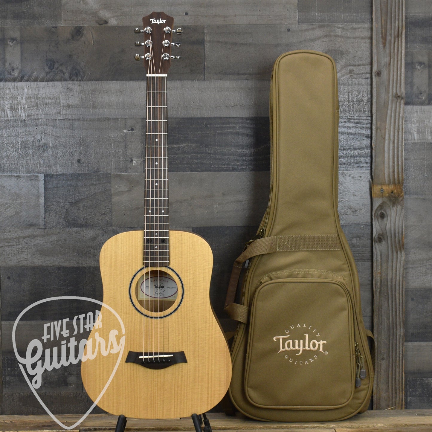 Taylor BT1 Baby Taylor with Gig Bag
