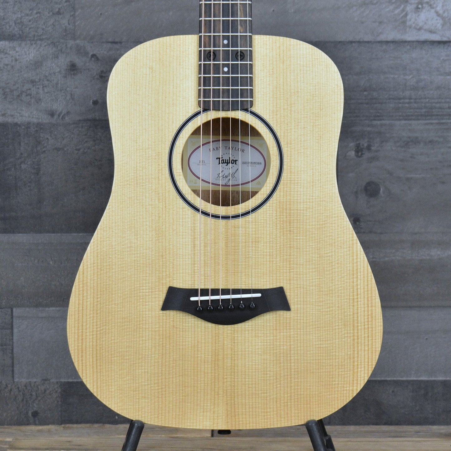 Taylor BT1 Baby Taylor with Gig Bag