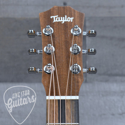 Taylor BT1 Baby Taylor with Gig Bag