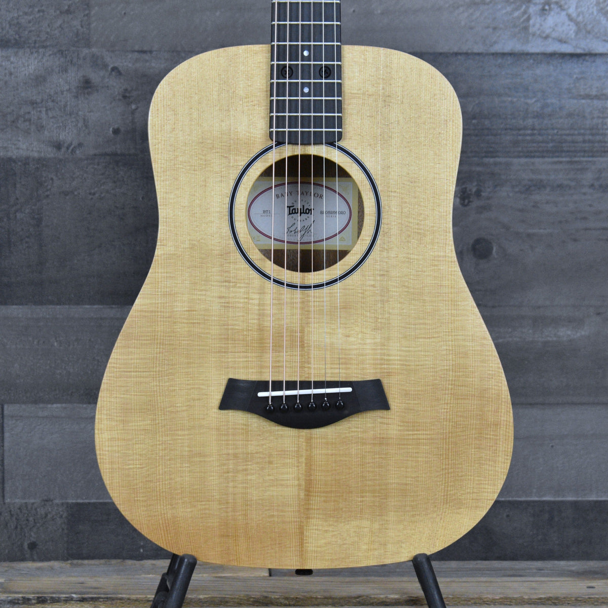 Taylor BT1 Baby Taylor with Gig Bag