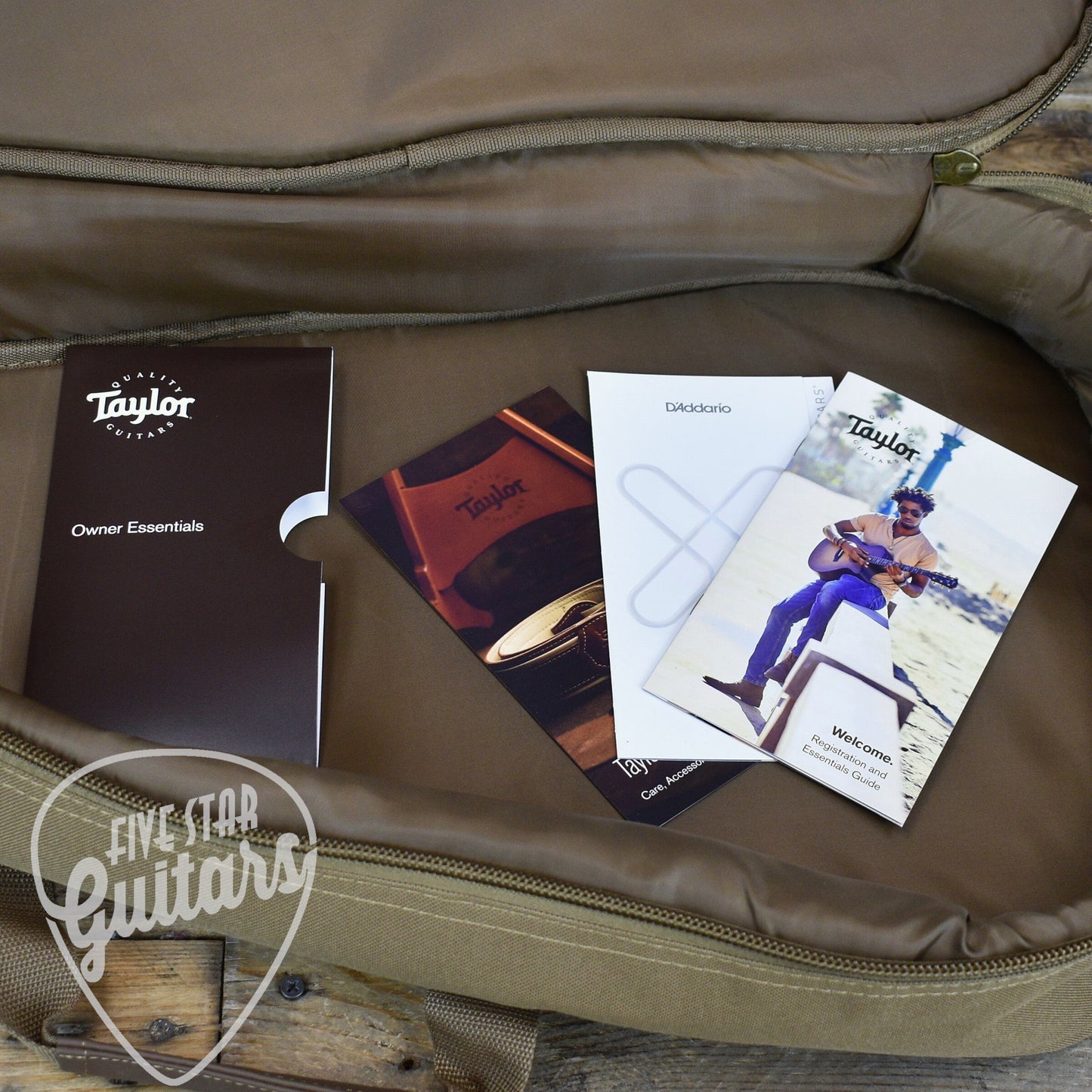 Taylor BT2 Baby Taylor with Gig Bag