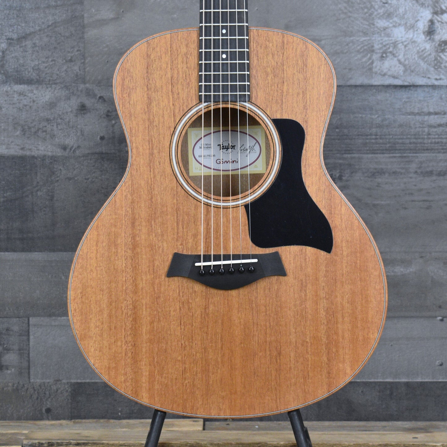 Taylor GS Mini Mahogany- Natural with Gig Bag