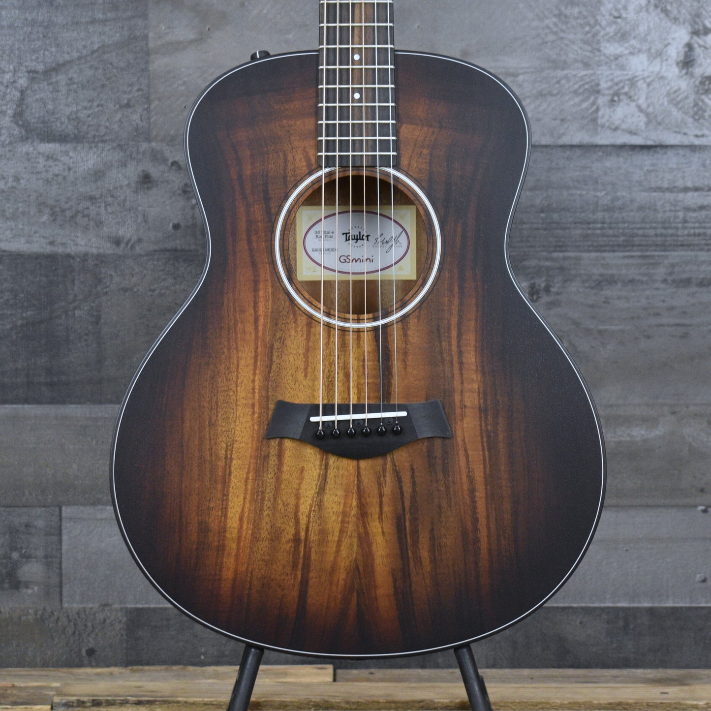 Taylor GS Mini-e Koa Plus with Aerocase