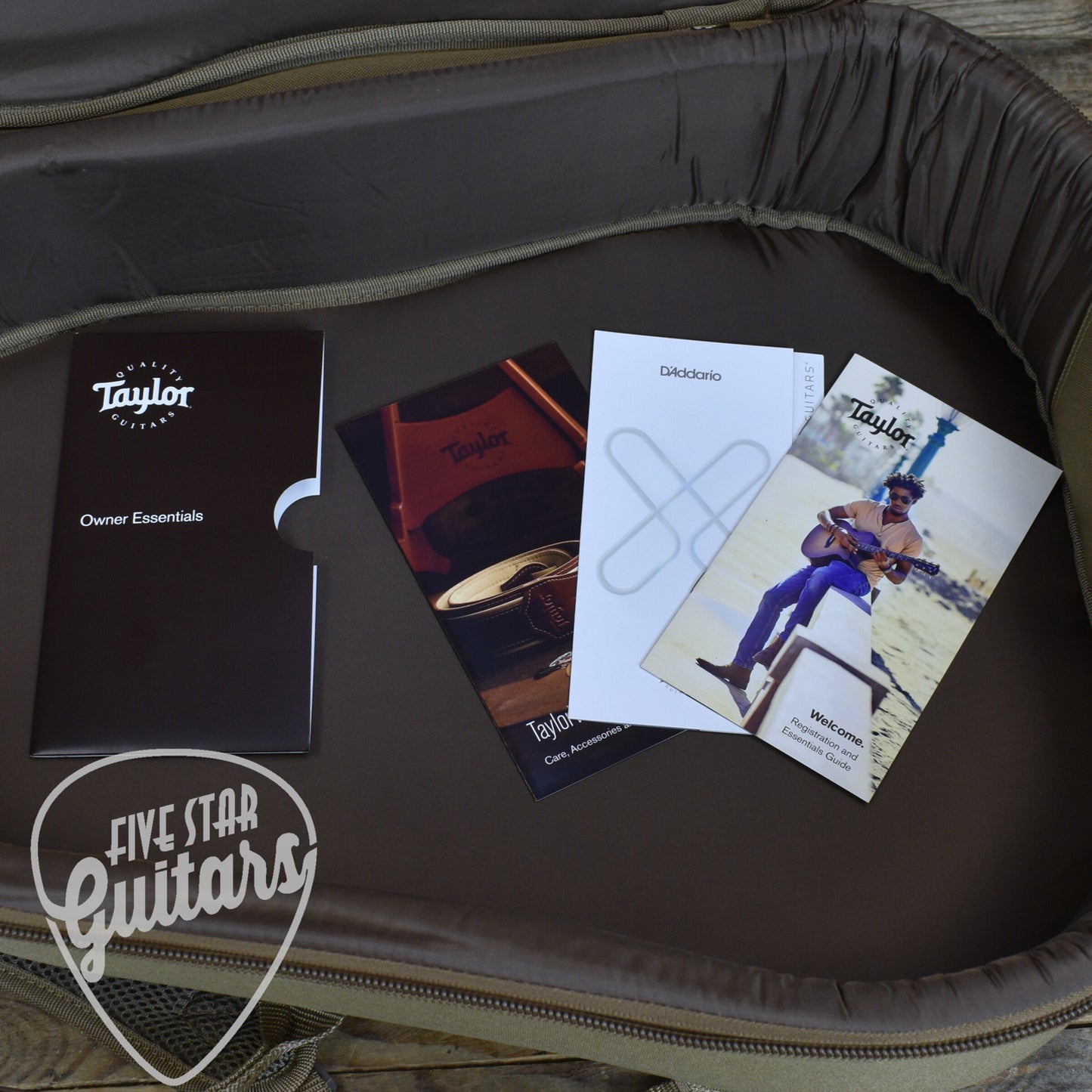 Taylor GS Mini-e Mahogany with Gig Bag