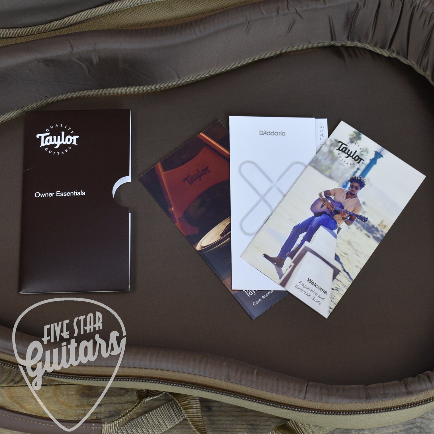 Taylor GS Mini-e Mahogany with Gig Bag