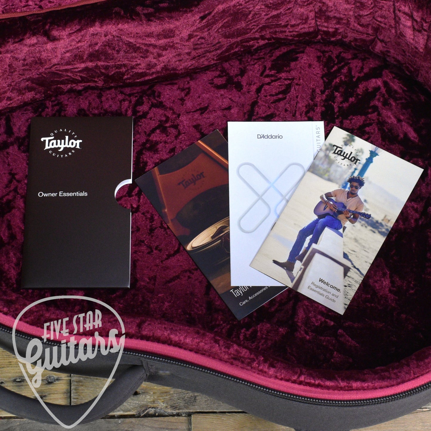 Taylor GS Mini-e Rosewood Plus with AeroCase