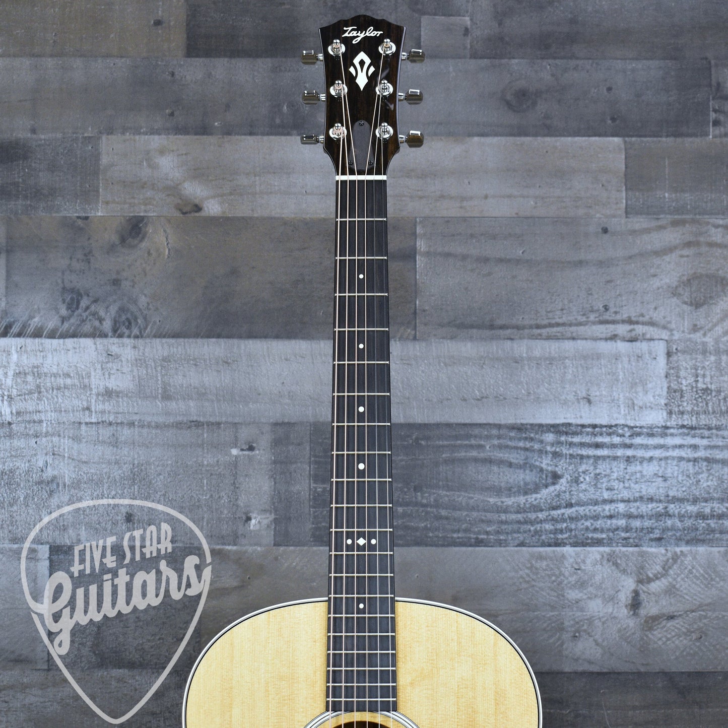 Taylor Gold Label 517e Dreadnought Acoustic Guitar - Gloss Natural Finish with Hardshell Case