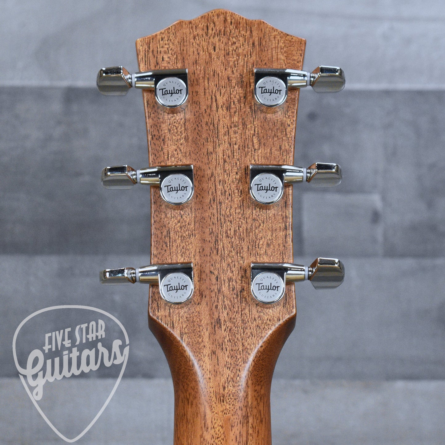 Taylor Gold Label 517e Dreadnought Acoustic Guitar - Gloss Natural Finish with Hardshell Case