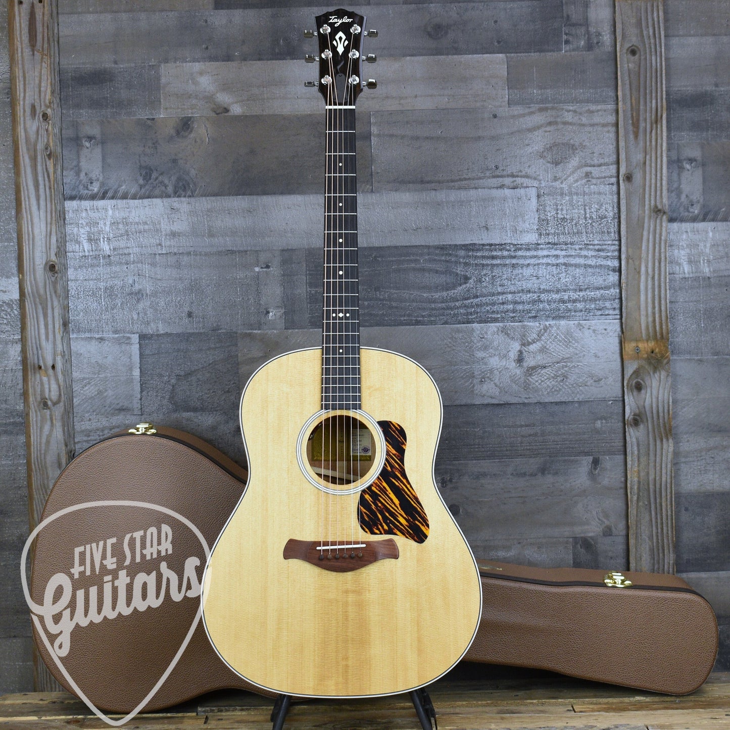 Taylor Gold Label 517e Dreadnought Acoustic Guitar - Gloss Natural Finish with Hardshell Case