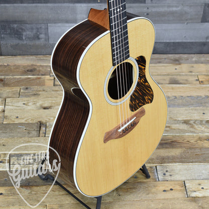 Taylor Gold Label 712e