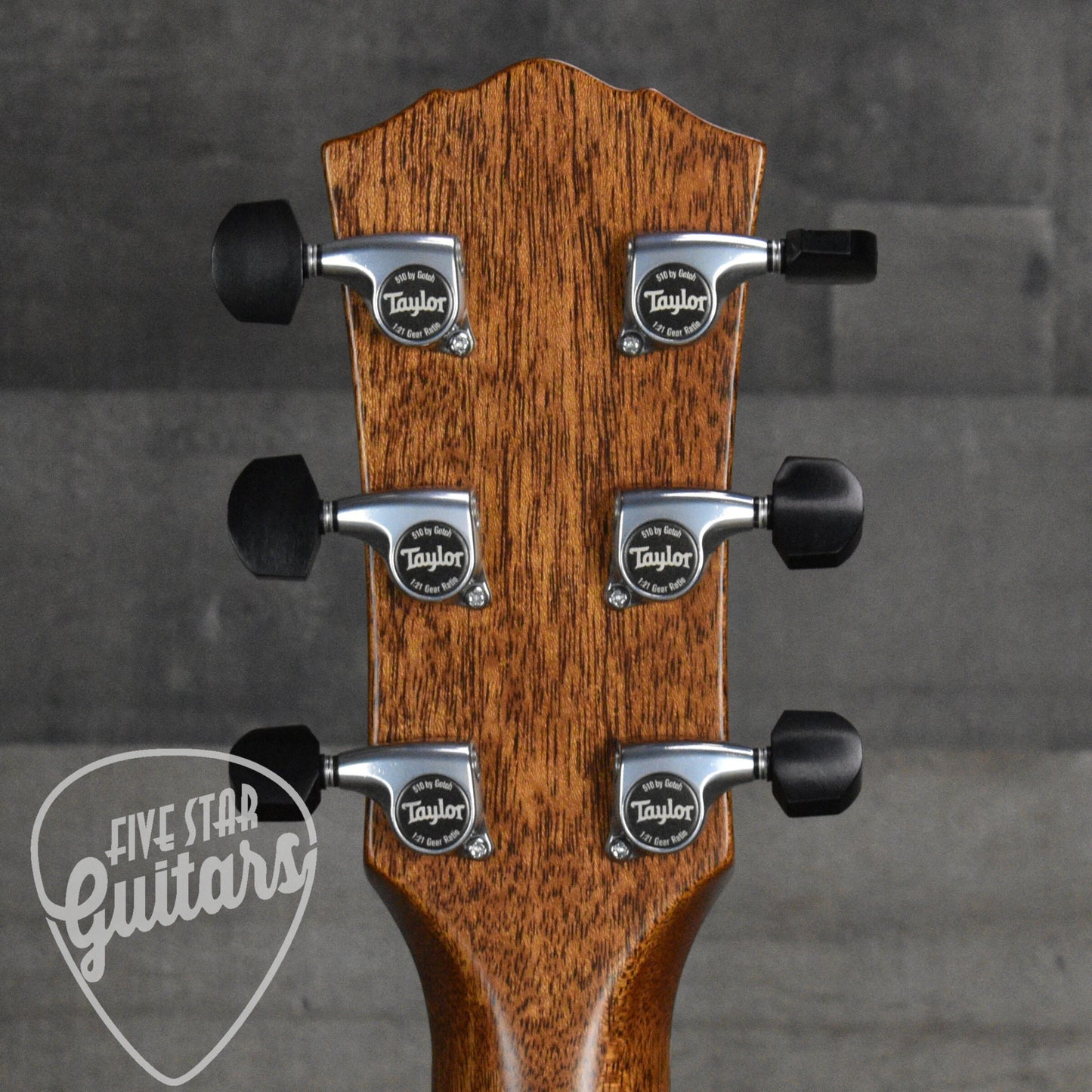 Taylor Gold Label 814e - Natural with Hardshell Case
