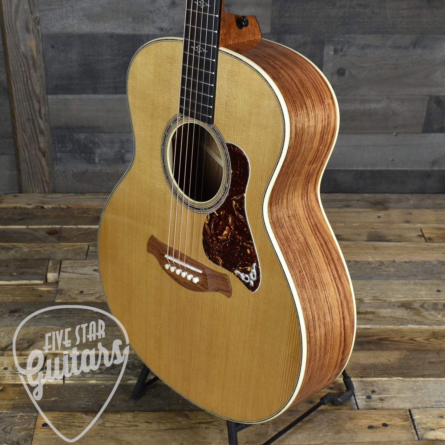 Taylor Gold Label 814e - Natural with Hardshell Case