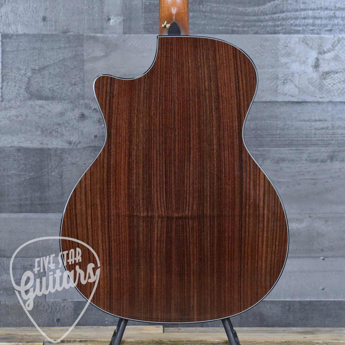 Taylor Legacy 714ce - Natural with Hard Shell Case