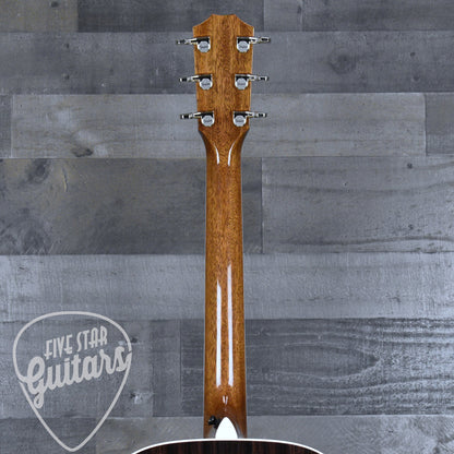 Taylor Legacy 810e - Natural with Hardshell Case