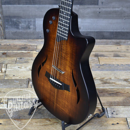 Taylor T5z Classic  Hawaiian Koa Top Shaded Edgeburst