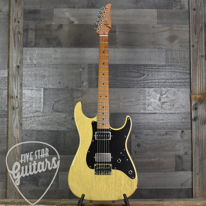 Tom Anderson Classic Shorty  - Translucent Butterscotch with Gigbag