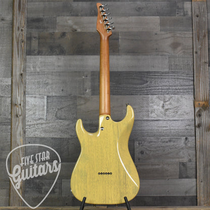 Tom Anderson Classic Shorty  - Translucent Butterscotch with Gigbag