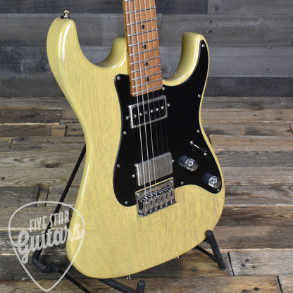 Tom Anderson Classic Shorty  - Translucent Butterscotch with Gigbag