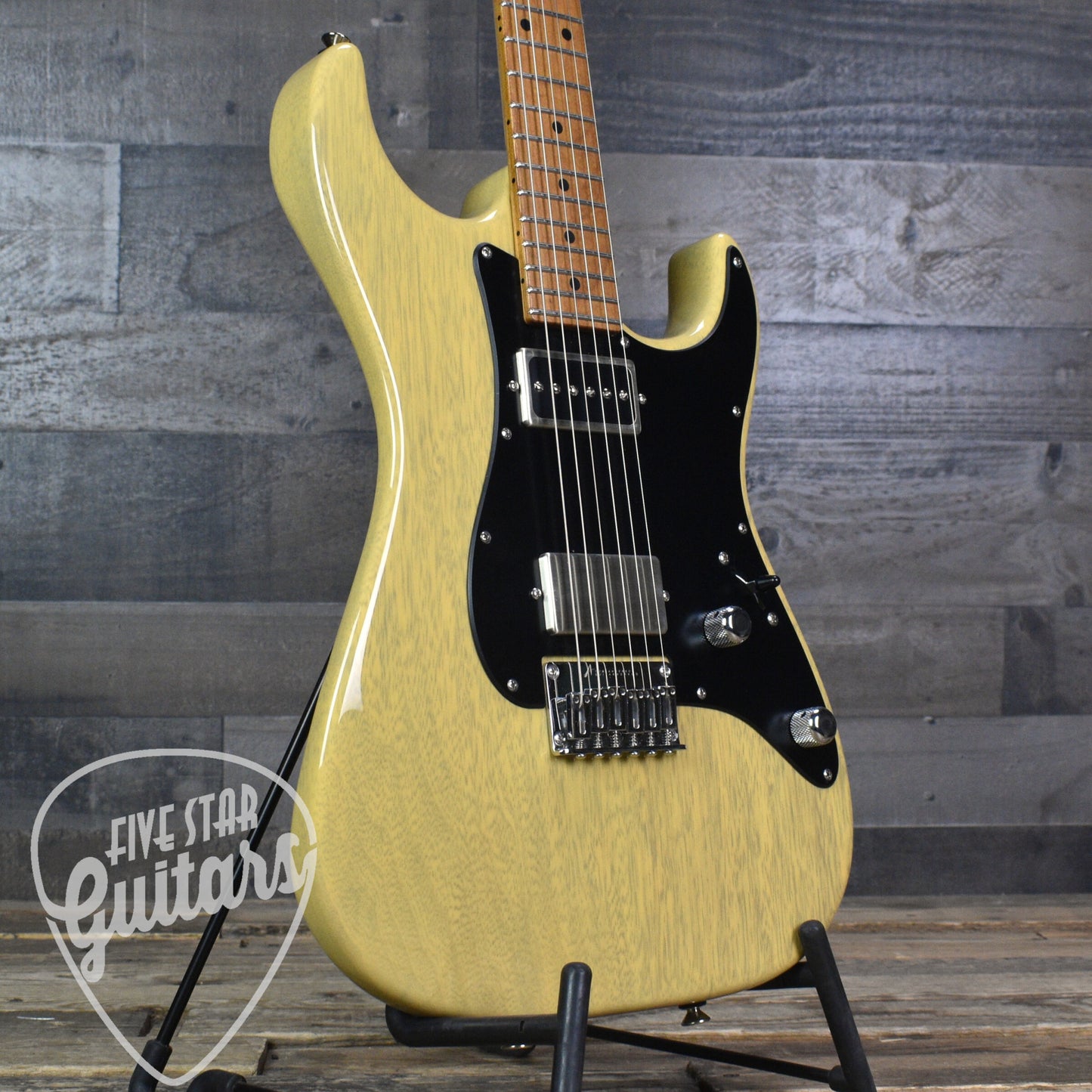 Tom Anderson Classic Shorty  - Translucent Butterscotch with Gigbag