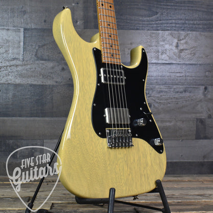 Tom Anderson Classic Shorty  - Translucent Butterscotch with Gigbag