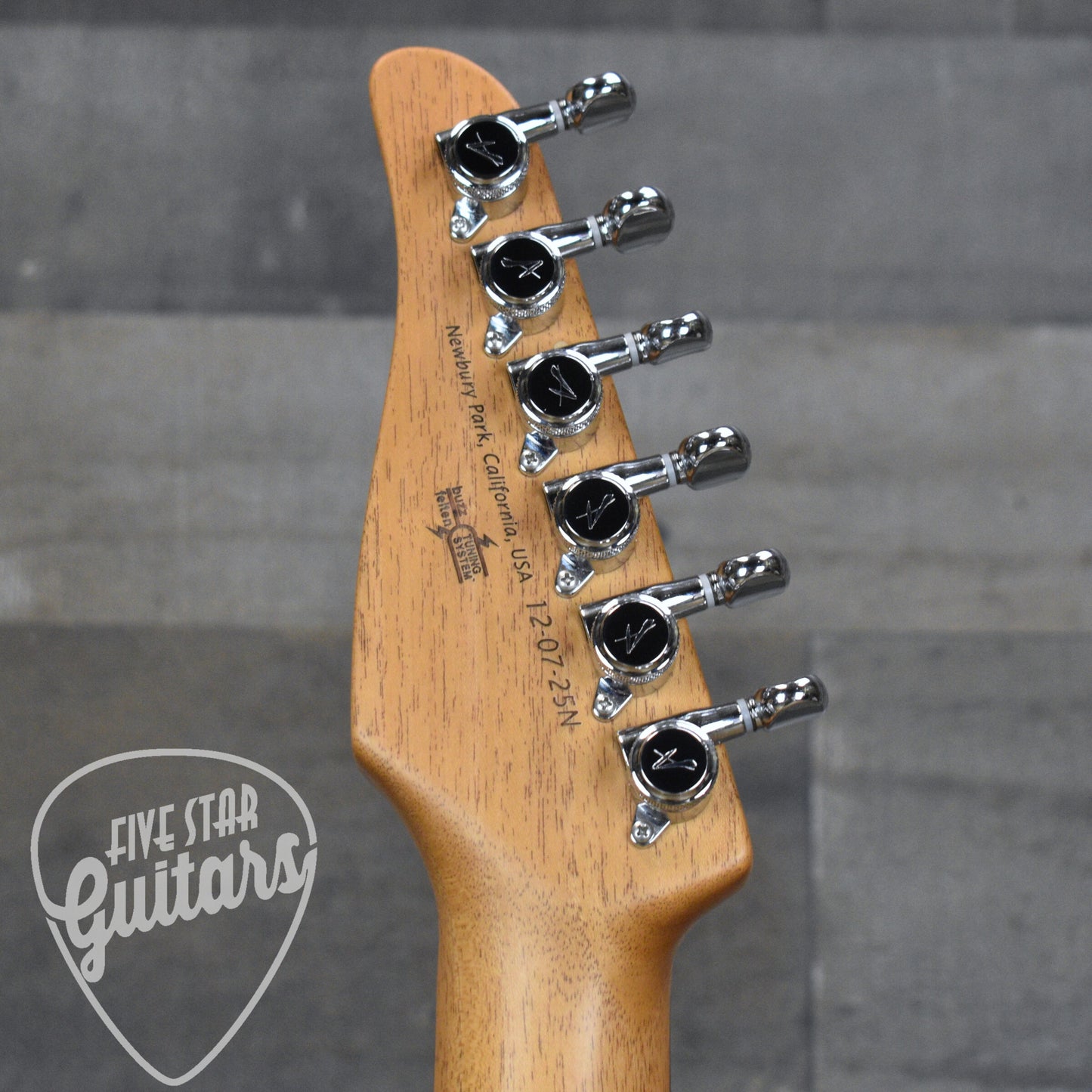 Tom Anderson Cobra - Honey Shaded Edge Burst with Hardshell Case