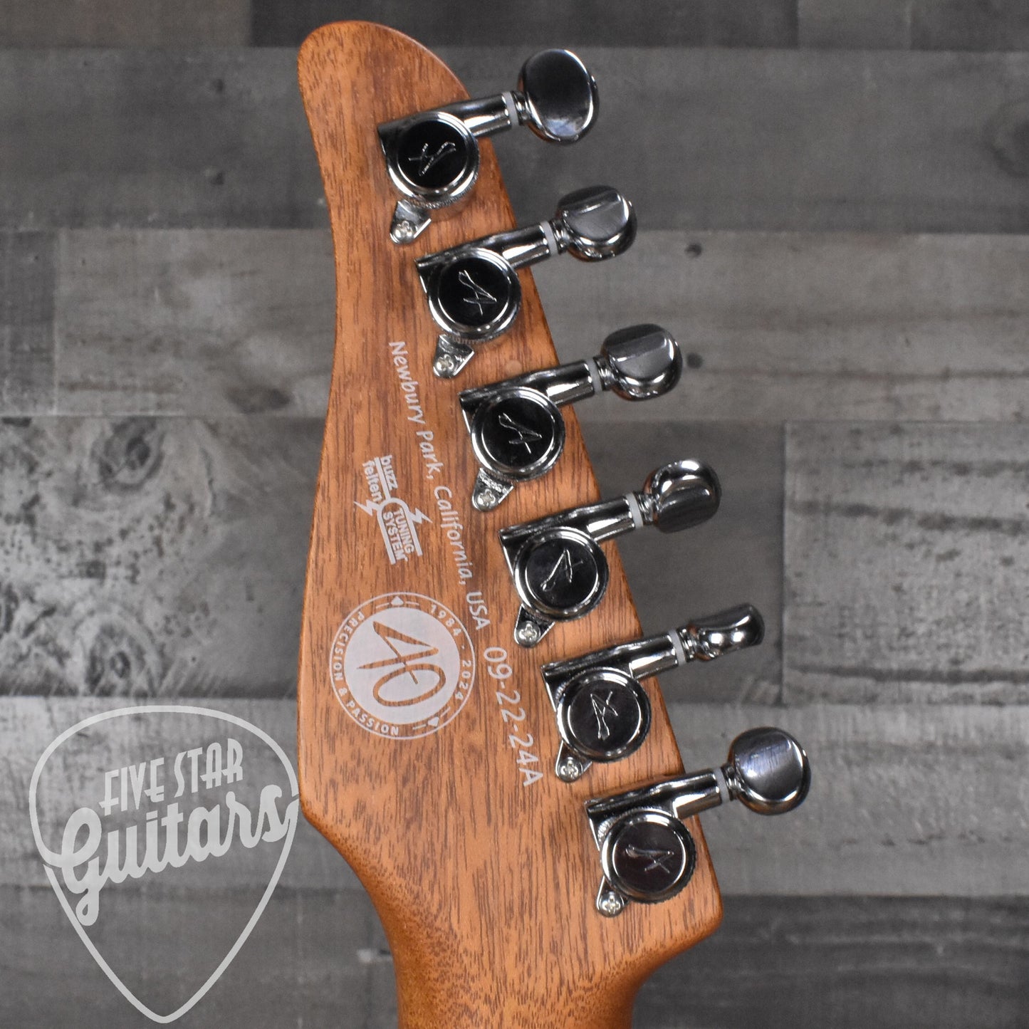 Tom Anderson Cobra T Special - Translucent Butterscotch with Hard Shell Case