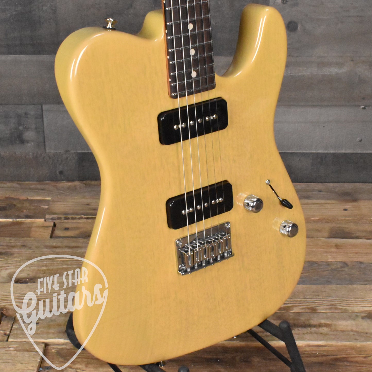 Tom Anderson Cobra T Special - Translucent Butterscotch with Hard Shell Case