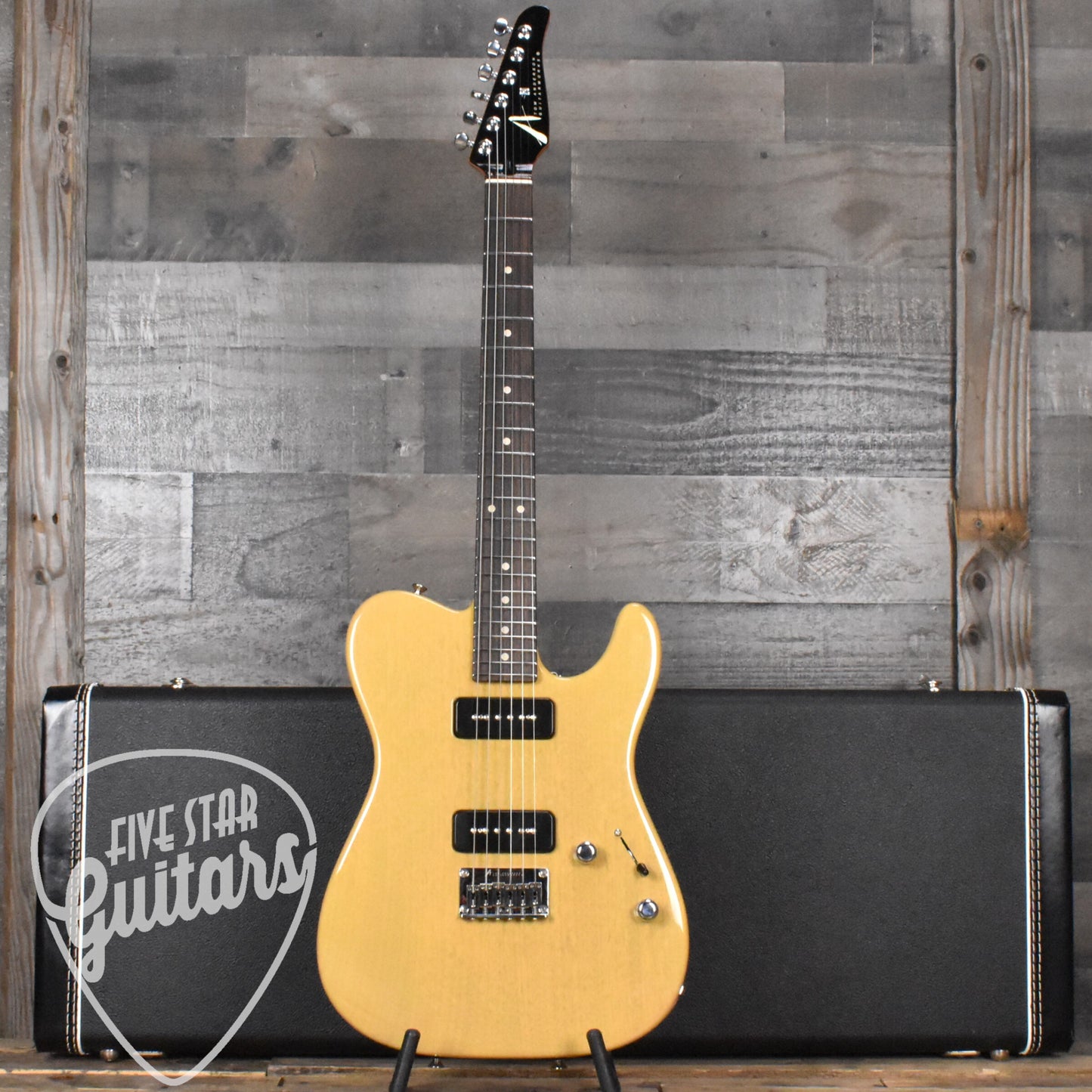 Tom Anderson Cobra T Special - Translucent Butterscotch with Hard Shell Case