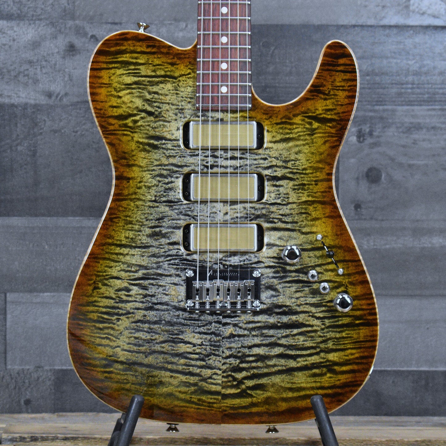 Tom Anderson Cobra - Natural Black to Honey Burst with Gigbag
