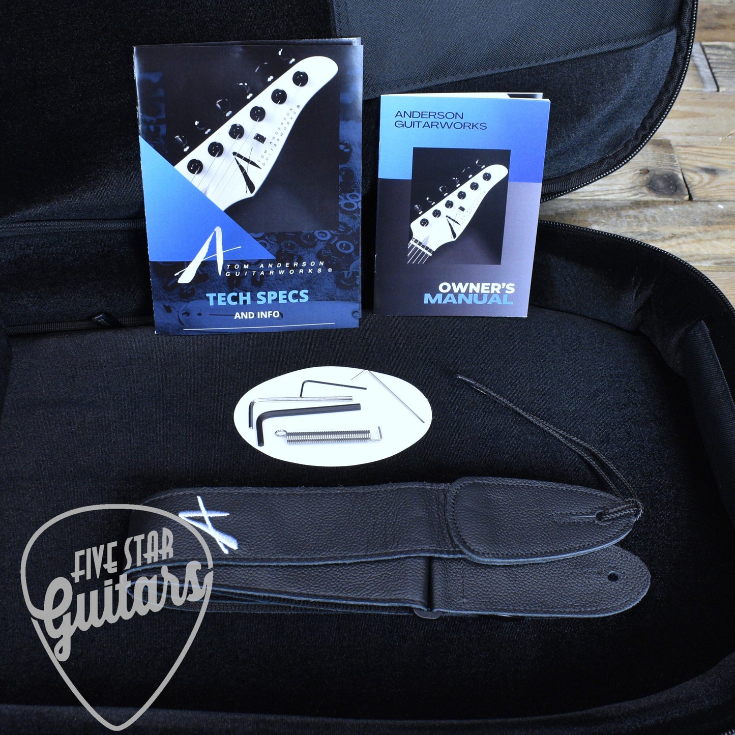 Tom Anderson Icon Classic - Transparent Plum with Gigbag